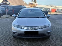 Grau Gebraucht 2007 Honda Civic Limousine | 4.600 € (Fairer Preis)