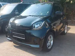 Schwarz Gebraucht 2021 Smart ForTwo Electric Drive Coupé | 5.950 € (Fairer Preis)