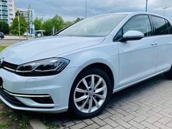 Weiß Gebraucht 2018 VW Golf Highline Limousine | 17.700 € (Fairer Preis)