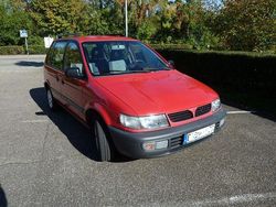 Rot Gebraucht 1996 Mitsubishi Space Runner Van / Kleinbus | 1.500 €