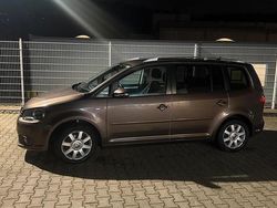 Braun Gebraucht 2014 VW Touran Cup Van / Kleinbus | 10.400 € (Fairer Preis)