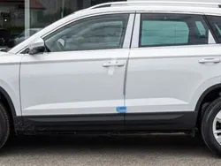 Weiß Neu 2024 Skoda Karoq Drive SUV | 32.830 € (Guter Preis)