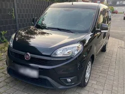 Schwarz Gebraucht 2017 Fiat Doblò Van / Kleinbus | 7.900 € (Fairer Preis)