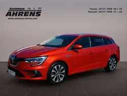 Dezirrot metallic Gebraucht 2023 Renault Mégane GrandTour Techno Kombi | 22.950 € (Etwas zu teuer)