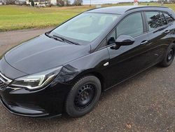 Schwarz Gebraucht 2018 Opel Astra Active Kombi | 5.600 € (Superpreis)