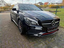 Schwarz Gebraucht 2016 Mercedes CLA250 Shooting Brake AMG line Kombi | 18.500 € (Guter Preis)