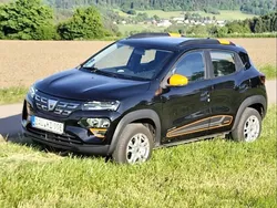 Schwarz Gebraucht 2022 Dacia Spring Comfort Plus Kleinwagen | 11.000 € (Guter Preis)