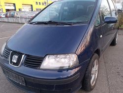 Blau Gebraucht 2001 VW Sharan Van / Kleinbus | 1.590 € (Fairer Preis)