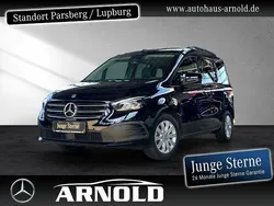 Schwarz (loparitschwarz) Gebraucht 2024 Mercedes 180 Progressive Limousine | 29.750 € (Guter Preis)