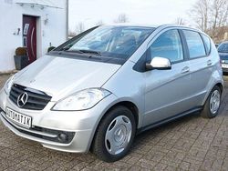 Silber Gebraucht 2012 Mercedes A160 Limousine | 8.990 € (Fairer Preis)
