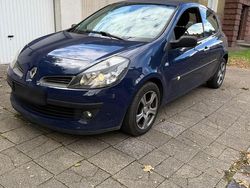 Blau Gebraucht 2009 Renault Clio II Kleinwagen | 699 € (Guter Preis)