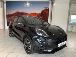 Schwarz (agate black) Gebraucht 2024 Ford Puma ST-Line SUV | 23.390 € (Guter Preis)
