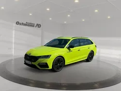 Grün Gebraucht 2024 Skoda Octavia RS Kombi | 34.987 € (Superpreis)