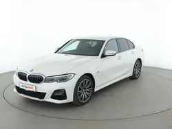 Weiß Gebraucht 2022 BMW 320 M Sport Limousine | 30.520 € (Guter Preis)