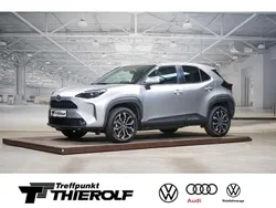 Silver metallic Gebraucht 2022 Toyota Yaris Cross Team SUV | 24.480 € (Fairer Preis)