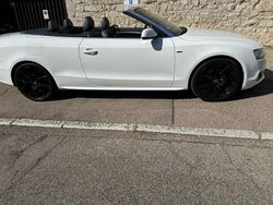 Weiß Gebraucht 2011 Audi Cabriolet Design Cabrio | 9.300 €