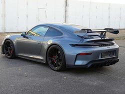 Grau Gebraucht 2025 Porsche 992 | 219.555 € (Etwas zu teuer)