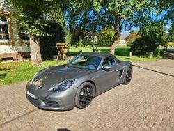 Grau Gebraucht 2018 Porsche 718 Boxster Cabrio | 48.600 € (Superpreis)
