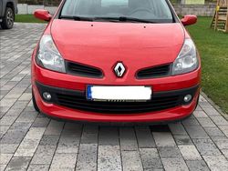 Rot Gebraucht 2006 Renault Clio II Authentique Limousine | 2.900 € (Fairer Preis)