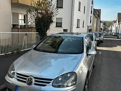 Silber Gebraucht 2004 VW Golf V Limousine | 1.650 € (Fairer Preis)