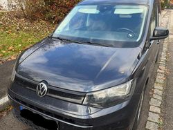 Blau Gebraucht 2022 VW Caddy California Van / Kleinbus | 26.900 € (Fairer Preis)