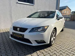 "candy" weiss Gebraucht 2014 Seat Leon ST Style Kombi | 9.780 € (Fairer Preis)