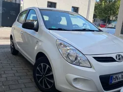 Weiß Gebraucht 2011 Hyundai i20 Limousine | 4.900 € (Fairer Preis)