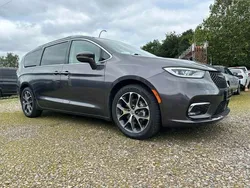 Granite grey Gebraucht 2021 Chrysler Pacifica SUV | 42.999 € (Fairer Preis)