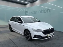 Weiß Gebraucht 2024 Skoda Octavia SportLine Kombi | 32.640 € (Guter Preis)