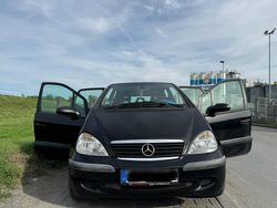 Schwarz Gebraucht 2002 Mercedes A140 Kleinwagen | 1.799 €