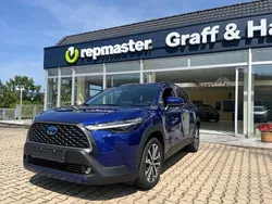 Blau Gebraucht 2023 Toyota Corolla Cross Team SUV | 29.990 € (Guter Preis)