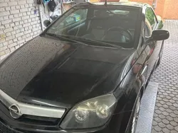 Schwarz Gebraucht 2005 Opel Tigra Sport Cabrio | 1.200 € (Superpreis)
