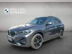 Mineralgrau Gebraucht 2022 BMW X1 Sport Line SUV | 29.560 € (Etwas zu teuer)
