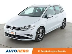 Weiß Gebraucht 2017 VW Golf Sportsvan Join Van / Kleinbus | 15.270 € (Fairer Preis)