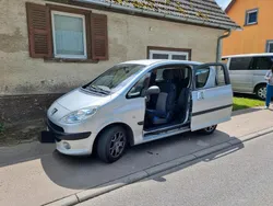 Silber Gebraucht 2008 Peugeot 1007 Kleinwagen | 1.880 €