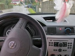 Silber Gebraucht 2005 Opel Meriva Van / Kleinbus | 2.800 €