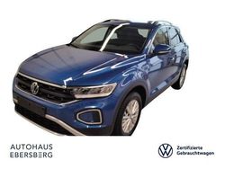 Blau Gebraucht 2024 VW T-Roc Life SUV | 29.500 € (Fairer Preis)