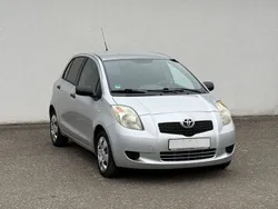 Silber Gebraucht 2007 Toyota Yaris Cool Kleinwagen | 2.290 € (Guter Preis)