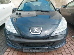 Grau Gebraucht 2010 Peugeot 206+ Kleinwagen | 1.800 € (Fairer Preis)