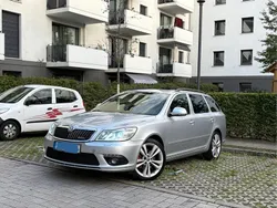 Silber Gebraucht 2011 Skoda Octavia RS Kombi | 5.250 € (Superpreis)