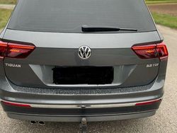 Grau Gebraucht 2017 VW Tiguan Highline SUV | 19.100 € (Fairer Preis)