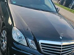 Schwarz Gebraucht 2011 Mercedes E220 Limousine | 9.990 € (Guter Preis)