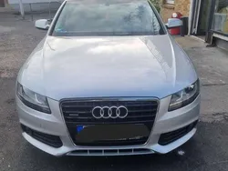 Grau Gebraucht 2010 Audi A4 Attraction Limousine | 9.000 € (Fairer Preis)