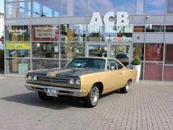 Gold Gebraucht 1969 Plymouth Voyager | 59.900 €
