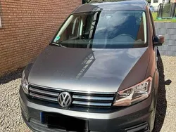 Grau Gebraucht 2017 VW Caddy Comfortline Van / Kleinbus | 18.777 € (Fairer Preis)
