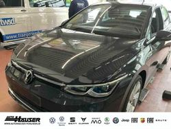 Grau Gebraucht 2022 VW Golf VIII Style Limousine | 25.985 € (Guter Preis)