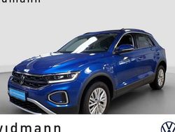 Blau Gebraucht 2023 VW T-Roc Life SUV | 27.850 € (Fairer Preis)