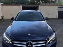 Blau Gebraucht 2016 Mercedes C350e AMG Kombi | 20.999 €
