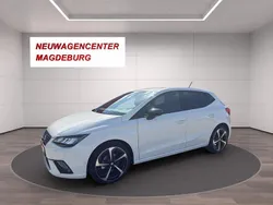 Weiß Gebraucht 2024 Seat Ibiza FR Limousine | 20.880 € (Fairer Preis)