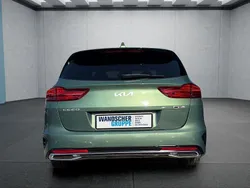 Grün Neu 2025 Kia Ceed GT GT-Line Kombi | 32.499 € (Etwas zu teuer)